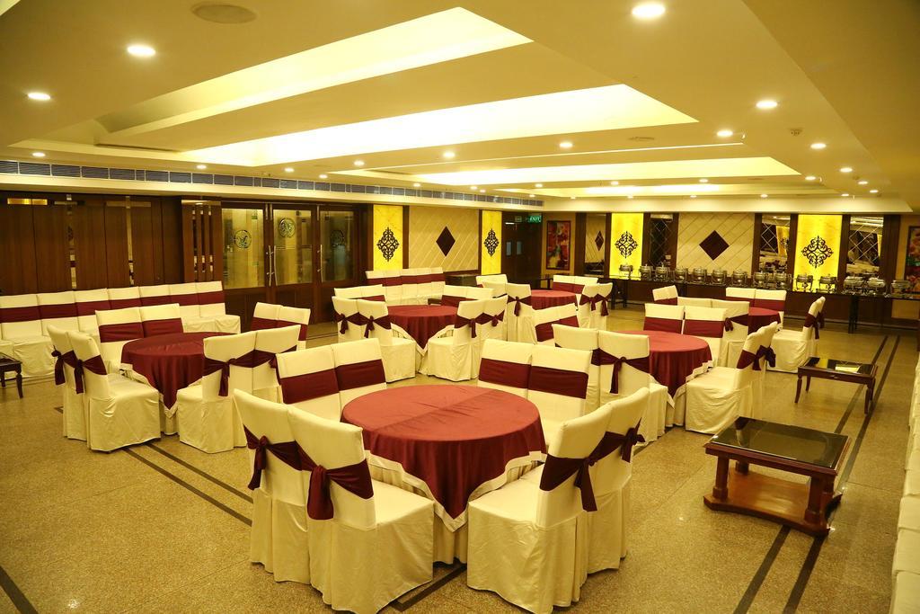 โฮเต็ล พาร์ค แกรนด์ Hotel จัณฑีครห์ ภายนอก รูปภาพ